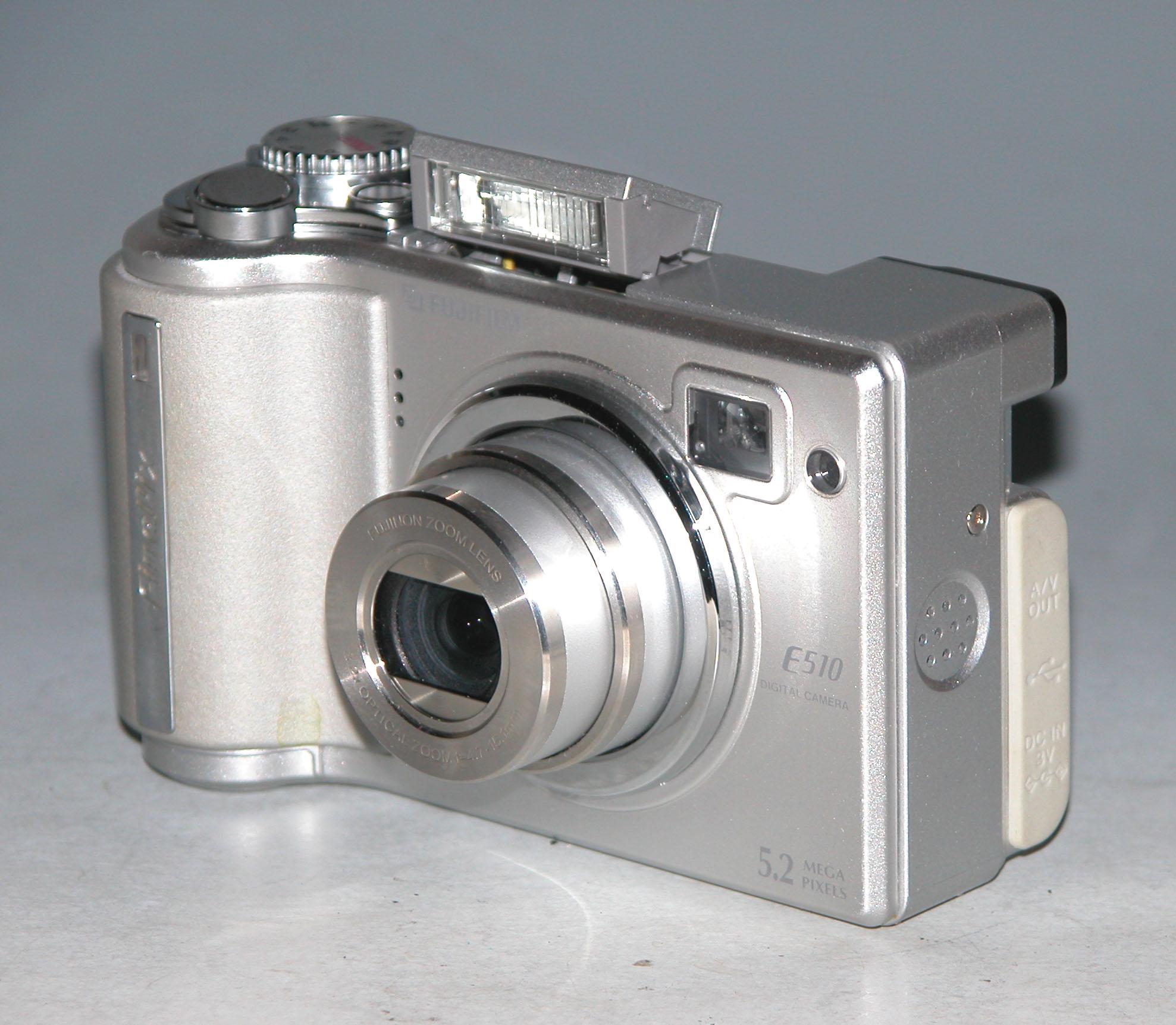 Reconditioned - Fujifilm Finepix E510 5.2MP Digital Camera #8664