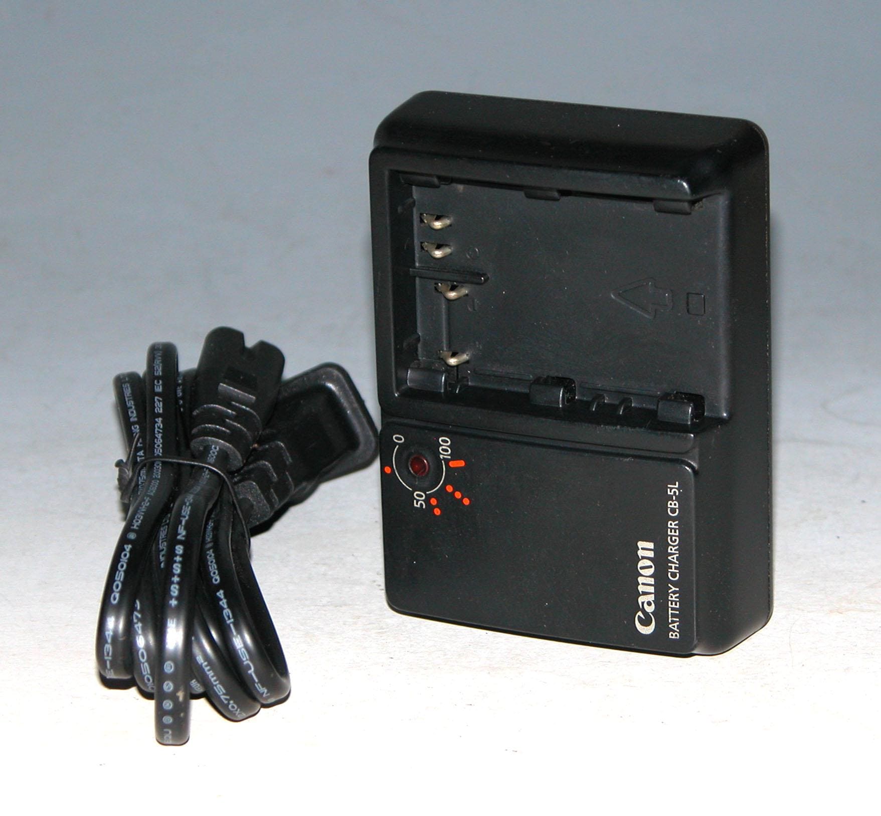 Canon CB-5L Battery Charger for BP-511 Battery (EOS 10D 20D 30D