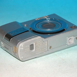 Panasonic LUMIX DMC-LS80 8.1MP Digital Camera - Silver #ns imagem 5