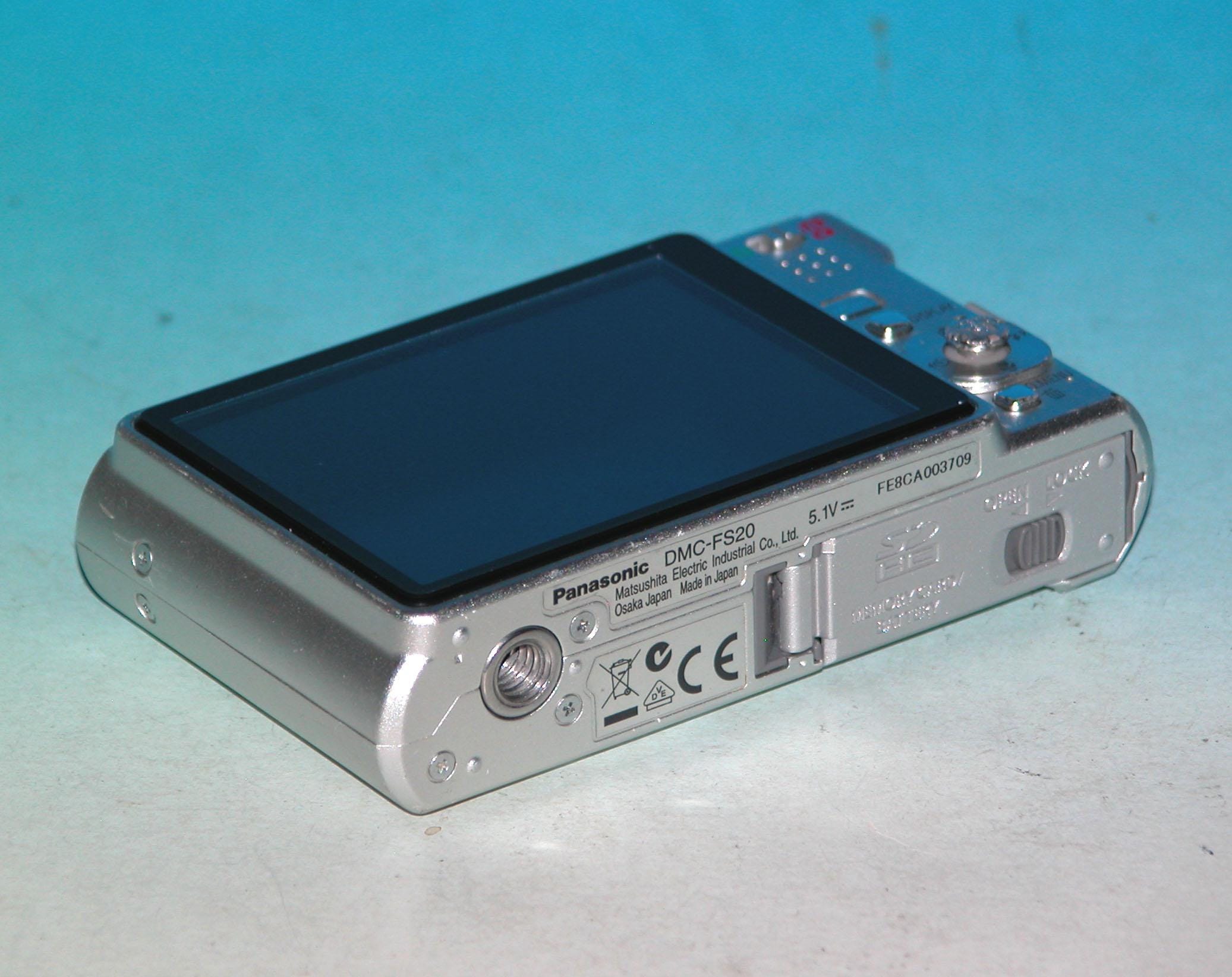 再生品 - パナソニック LUMIX DMC-FS20 10.1MP デジタルカメラ 