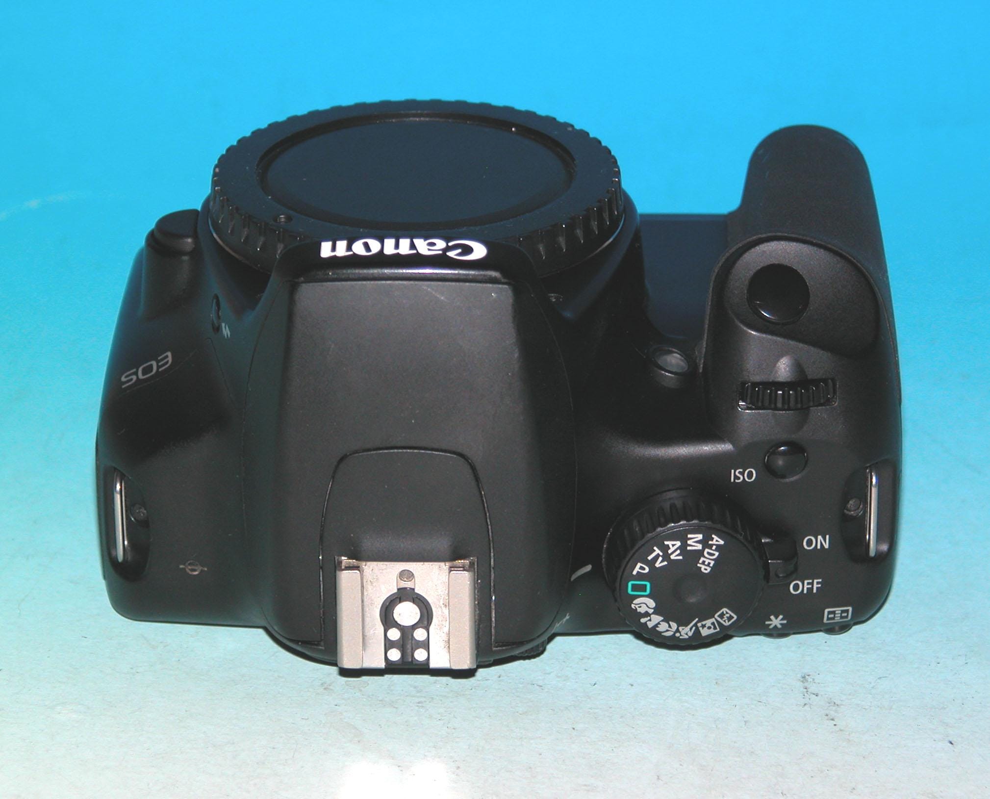 再生品 - Canon EOS Rebel XS / 1000D デジタル一眼レフカメラ（本体 
