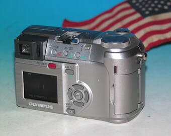 Olympus CAMEDIA C-750 Ultra Zoom 4.0MP Digital Camera #8957 (takes