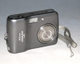 Reconditioned - Nikon COOLPIX L2 6.0MP Digital Camera - Gray