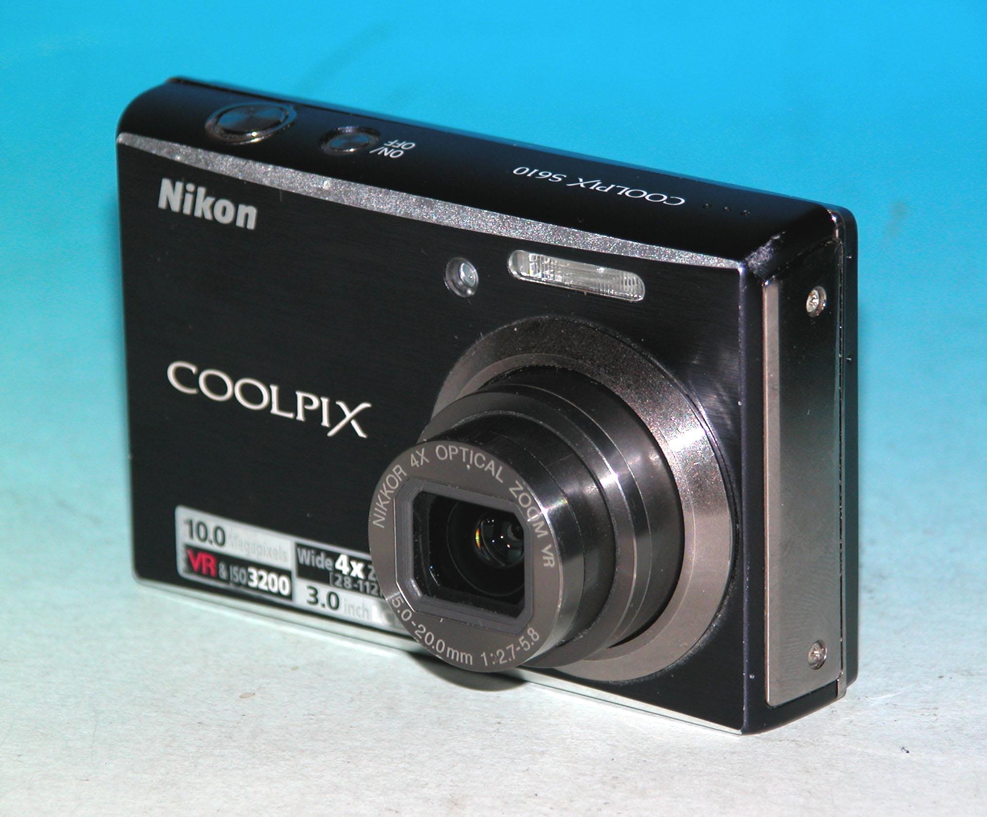 Reconditioned - Nikon Coolpix S610 10MP Digital Camera - Midnight