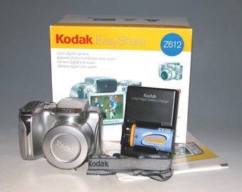 KODAK EasyShare C533 ~ 5.0MP 3倍ズーム ~ デジタルカメラ ~ シルバー