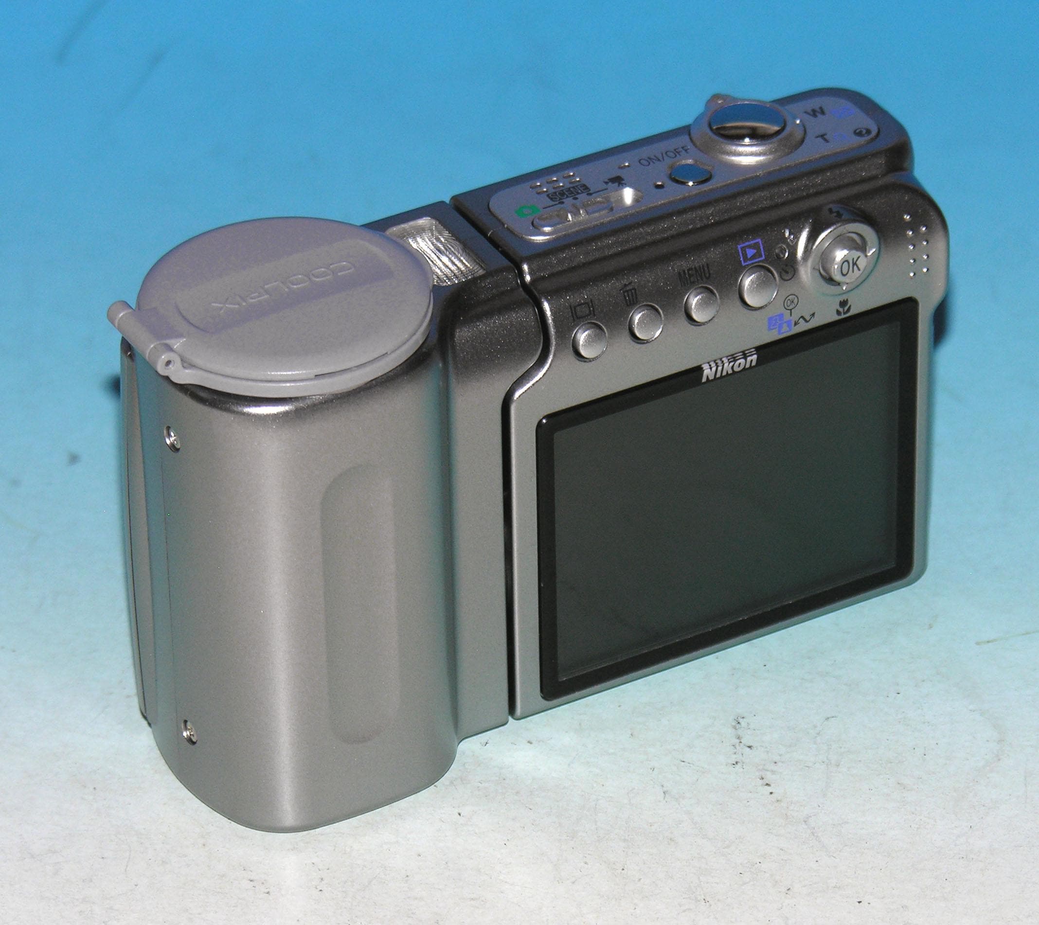 Cyber-shot Nikon COOLX S4 Ricoh