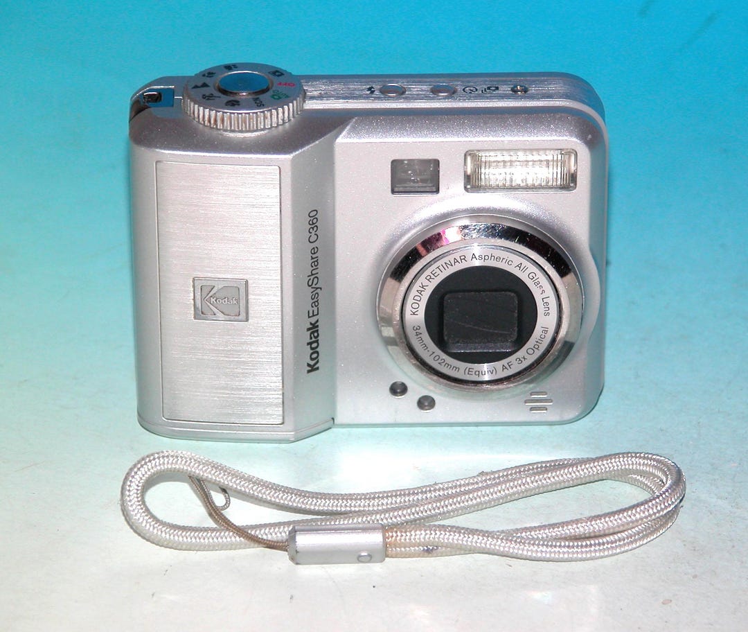 Kodak Easyshare C360 5.0 MP Digital Camera #2734 (uses 2 AA Batteries ...