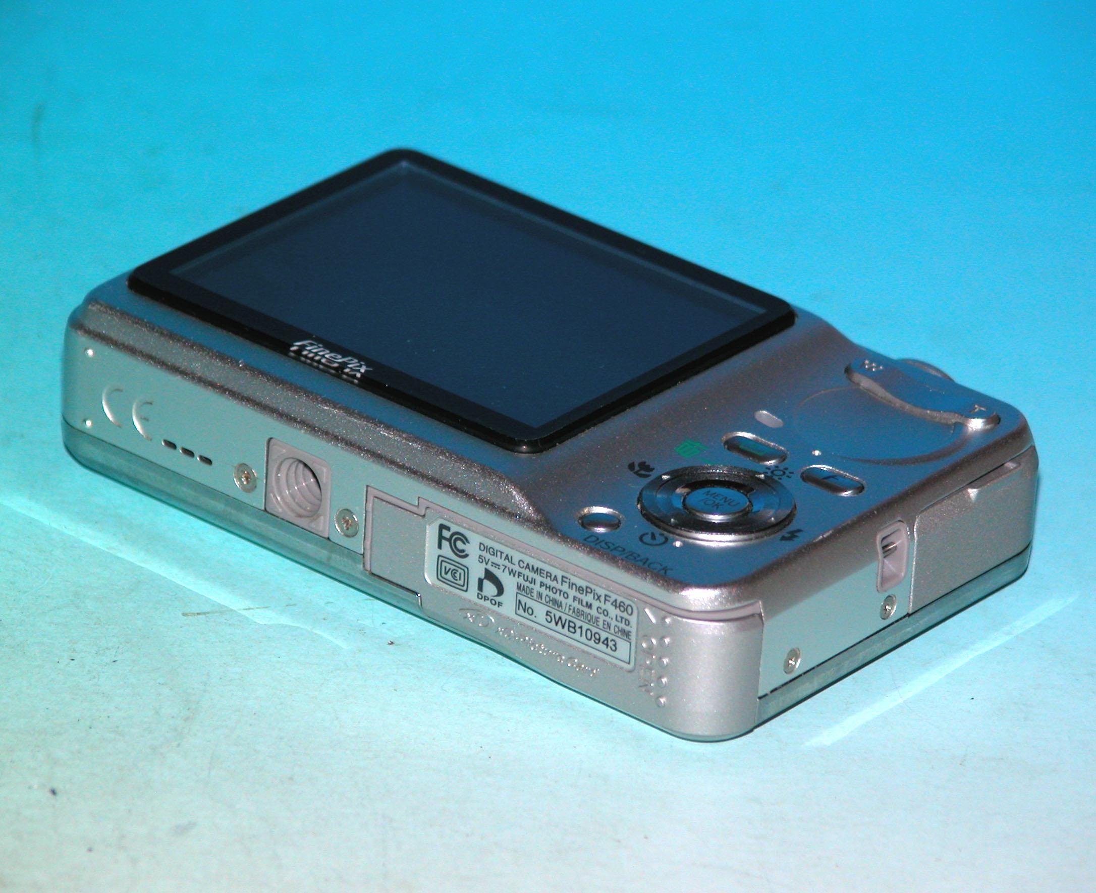 【美品！】Fujifilm F460 Finepix 動作OK!c25048 Buy Reconditioned - Fujifilm Finepix F460 5.1MP Digital Camera