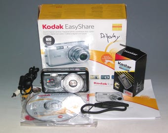 KODAK EasyShare C533 ~ 5.0MP 3倍ズーム ~ デジタルカメラ ~ シルバー