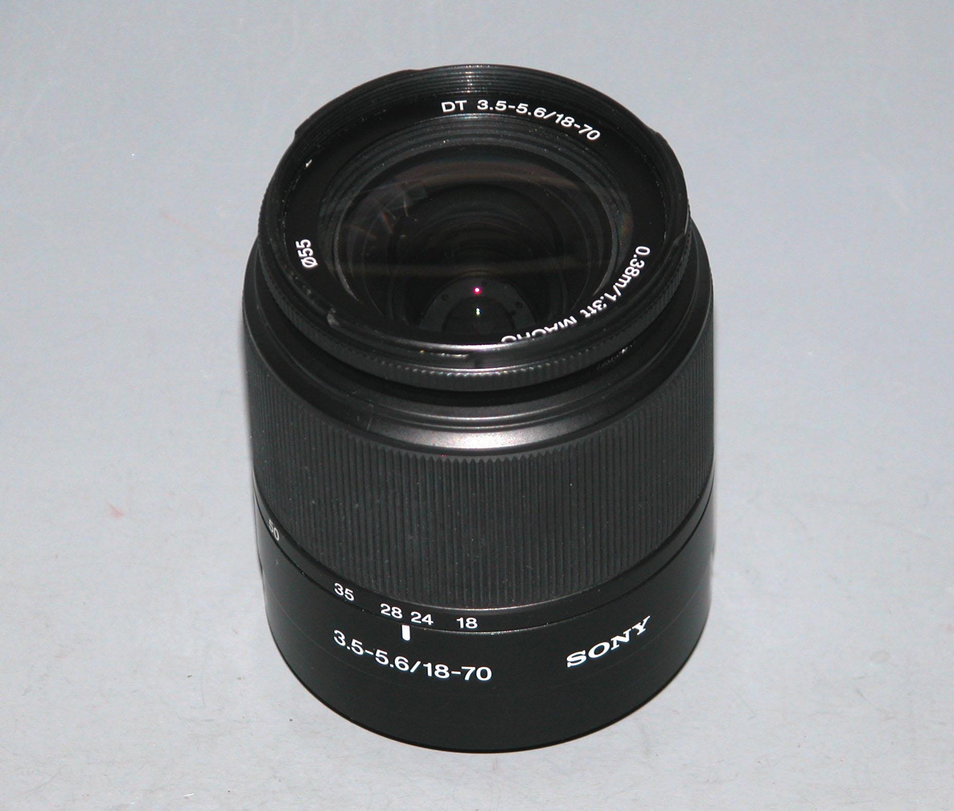 SONY α300/DT 18-70mm (良品） Sony DT 18-70mm F/3.5-5.6 Aspherical ED Standard Zoom Lens