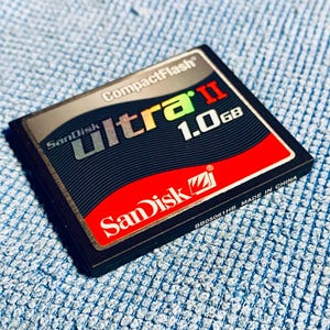 Tarjeta de memoria CompactFlash SanDisk Ultra II de 1 GB