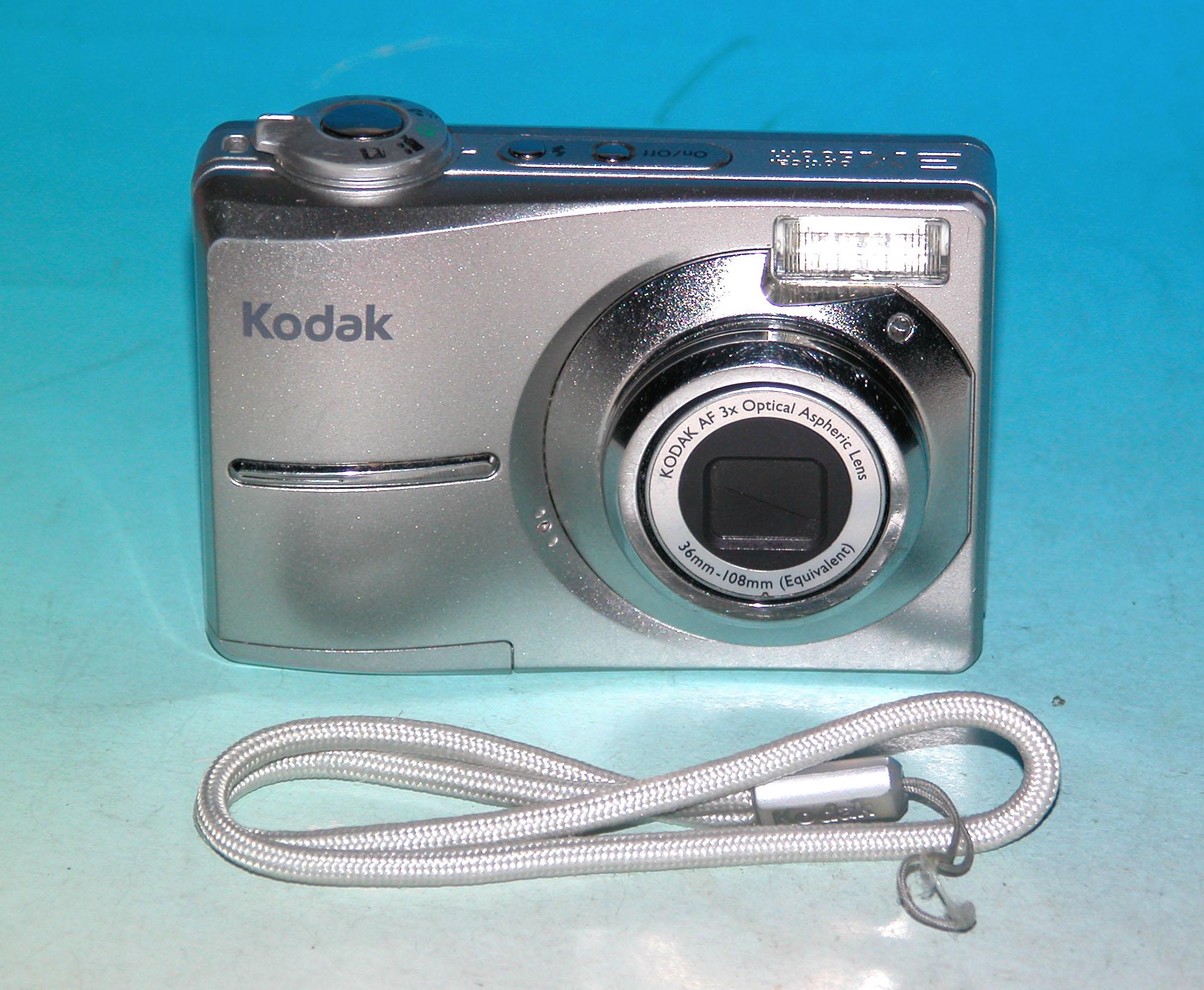再生品 - コダック EasyShare C713 7.0MP デジタルカメラ - シルバー