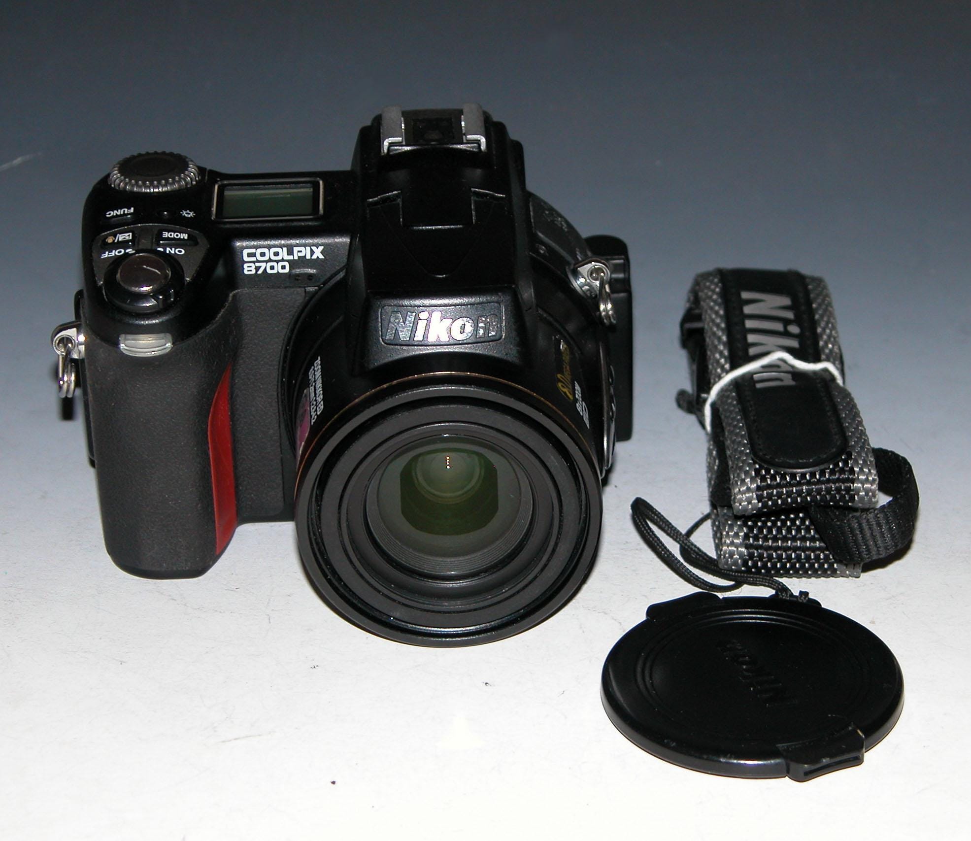 Reconditioned - Nikon COOLPIX 8700 8.0MP Digital Camera #2247 (new