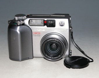 Olympus CAMEDIA C-4000 Zoom 4.0MP Digital Camera #2308 (takes 4