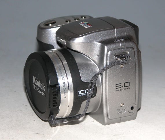 #3024 EasyShare Z740 Kodak 美品 単三 3024 EasyShare Z740 Kodak 美品 単三 - メルカリ
