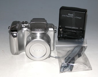 Kodak EasyShare Z612 6.1MP Digital Camera - Silver #0762