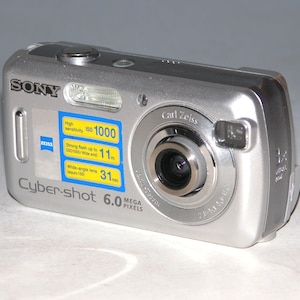 Casio EXILIM CARD EX-S10 10.1MP Digital Camera - Black #0452 Casio EXILIM CARD EX-S10 10.1MP Digital Camera - Black #0452