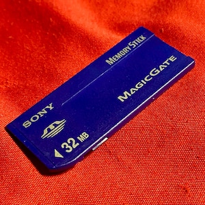 Tarjeta de memoria Sony MSH-32 Memory Stick de 32 MB para cámaras Cybershot antiguas (Japón)