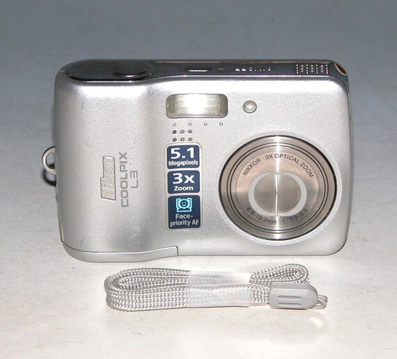 Nikon COOLPIX L3 5.1MP Digital Camera - Silver #4839 (takes Nikon COOLPIX L3 5.1MP Digital Camera - Silver #4839 (takes