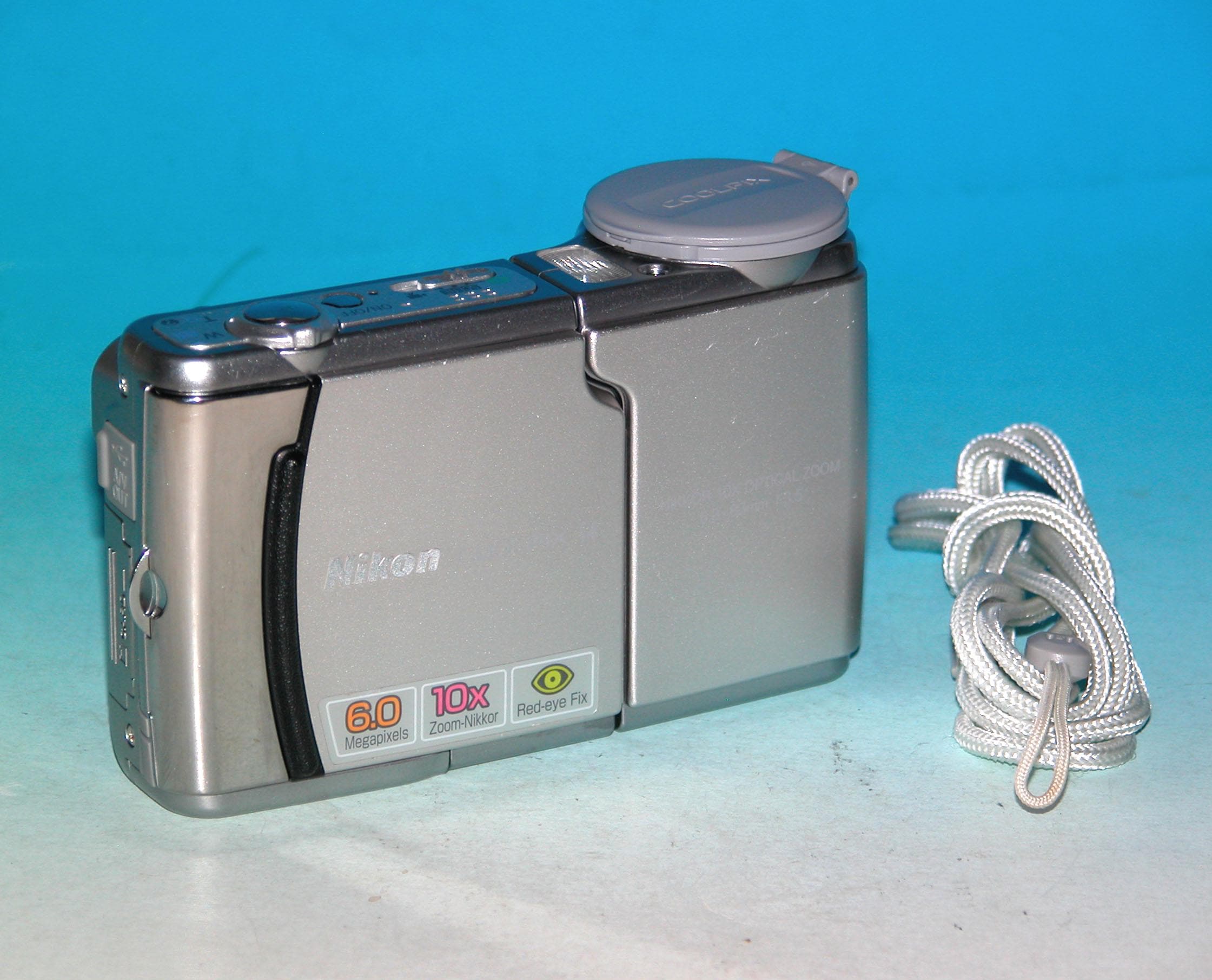 NikonクールピクスS4デジタルカメラcoolpix単三電池仕様レトロ