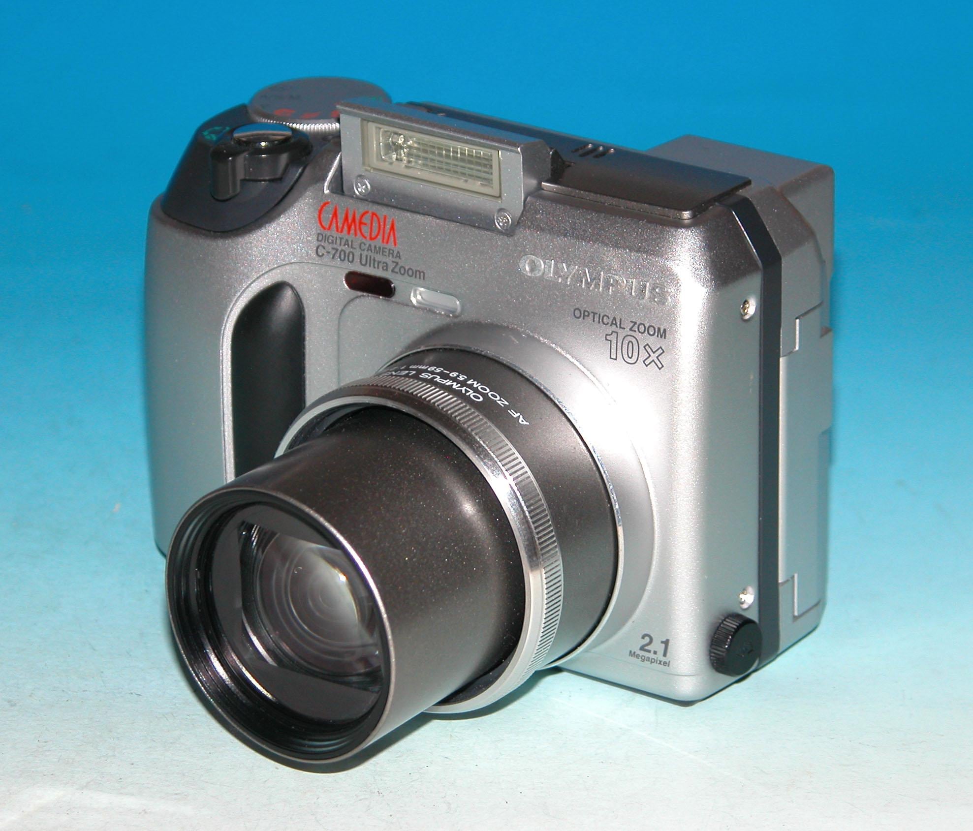 Olympus CAMEDIA C-700 Ultra Zoom 2.1MP Digital Camera - Silver