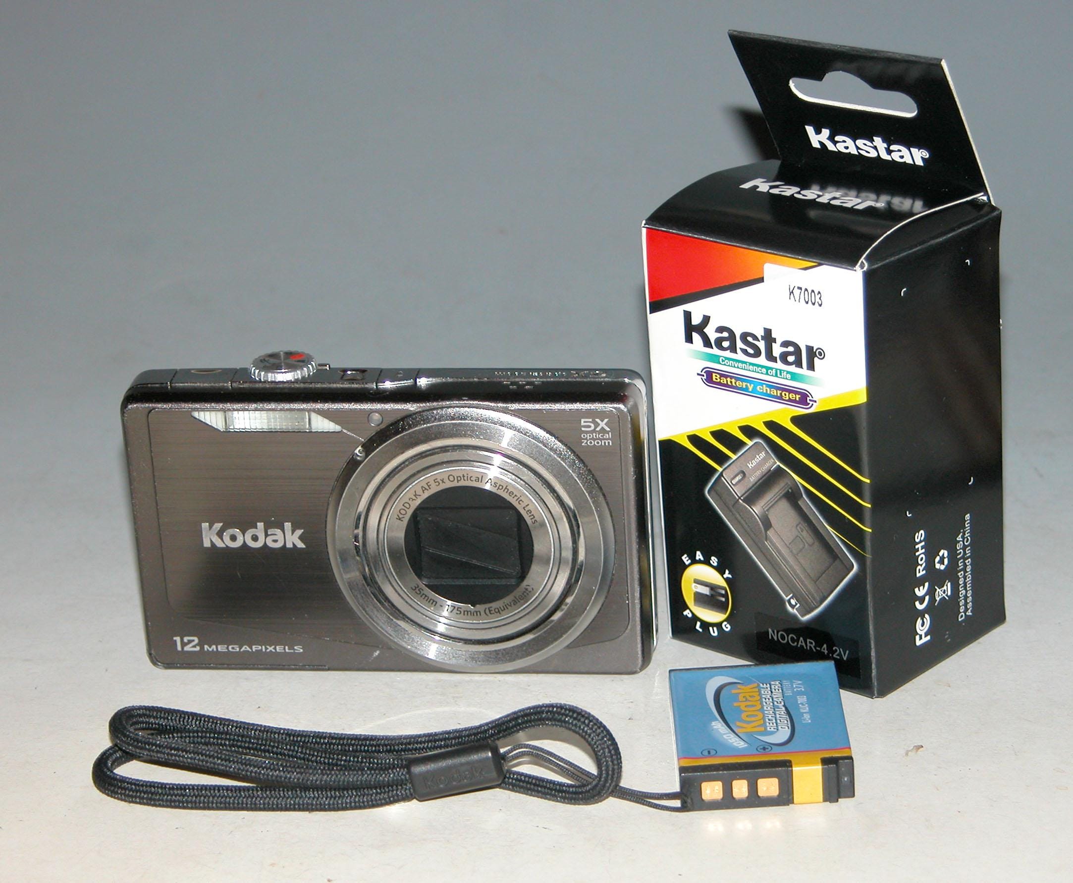 Kodak Easyshare MD81 (M381) 12.4MP Digital Camera - Metallic Black