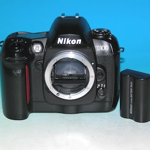 ニコン D100 6.1MP デジタル一眼レフカメラ本体 - Etsy 日本