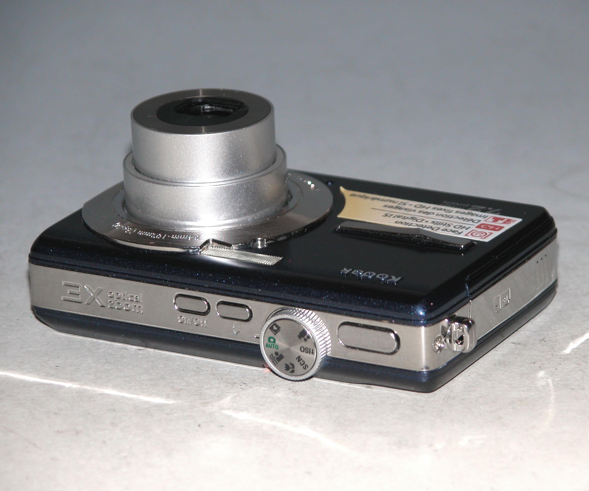 Kodak Easyshare M763 7.2 MP Digital Camera With 3x Optical