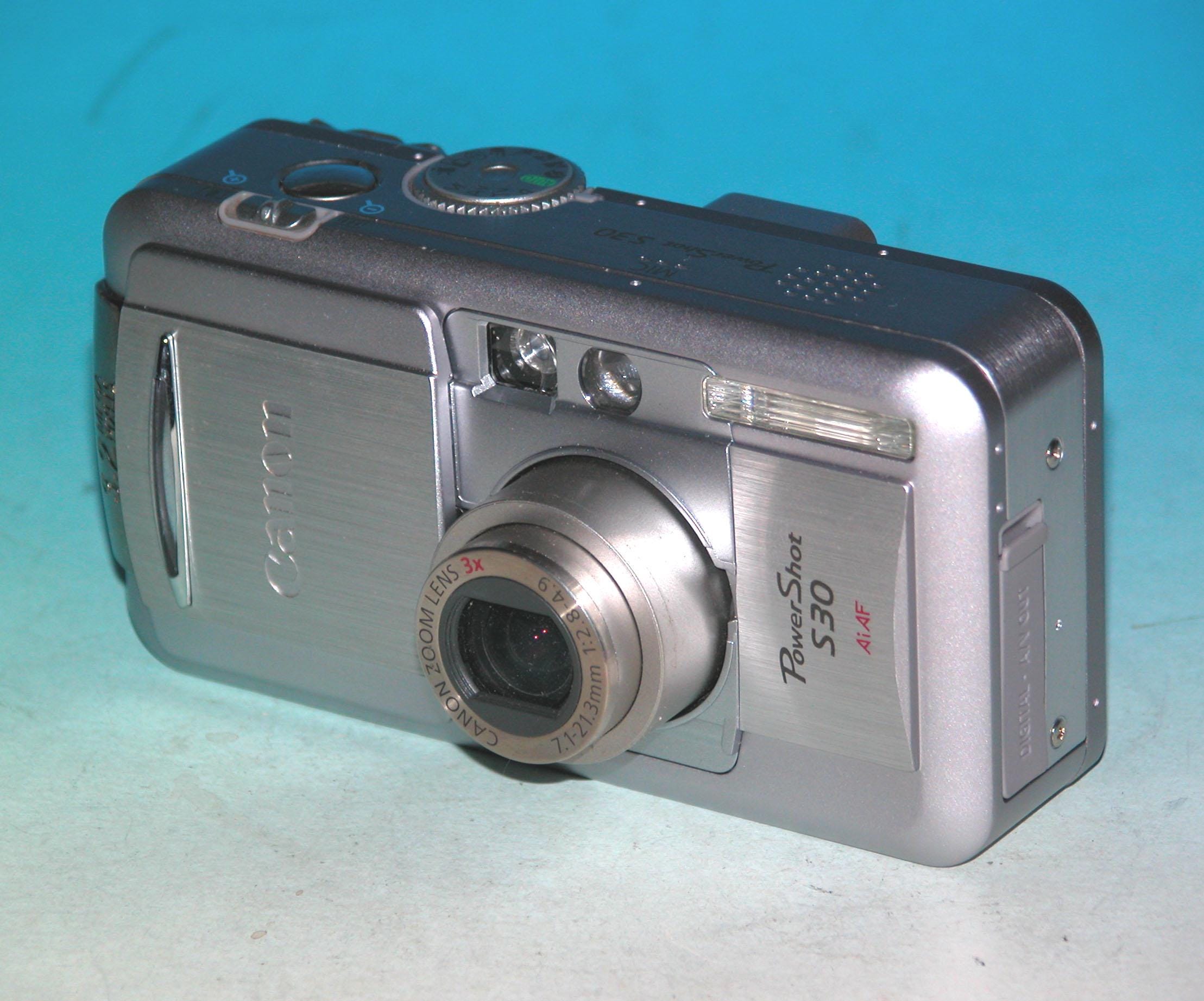 再生品 - Canon PowerShot S30 3.2MP デジタルカメラ - シルバー #0855 