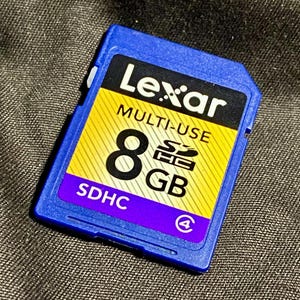 Lexar Multi-Use 8GB SDHC Flash Memory Card Class 4