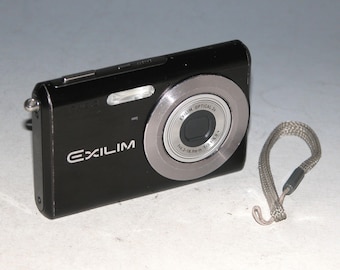 Rare Red CASIO EXILIM EX-ZS12 16.1MP Digital Compact Camera