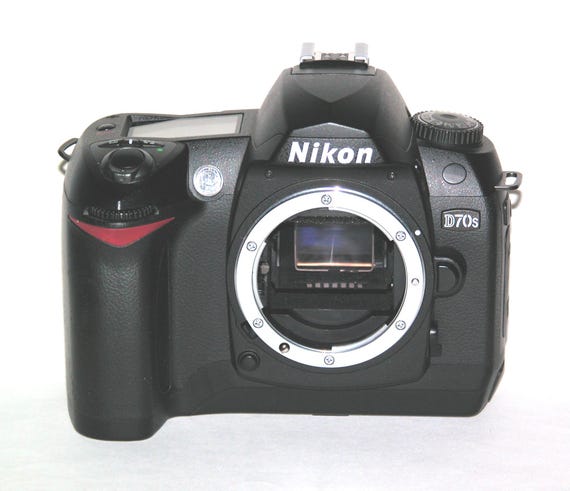 Buy Reconditioned - Nikon D70s 6.1MP Camera (body Only) #2590
