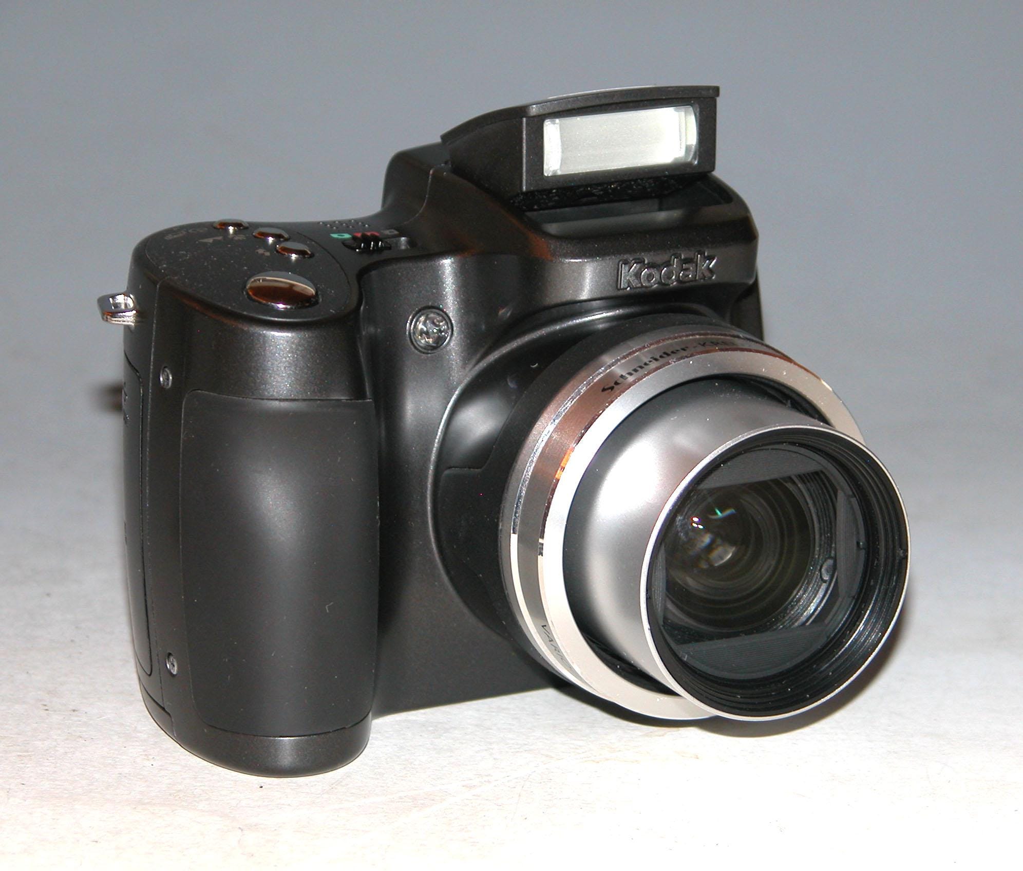 Kodak Easyshare ZD710 7.1MP Digital Camera - Black #1272 (takes