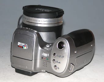 Kodak EasyShare Z740 5.0MP デジタルカメラ - シルバー #6989 (単三