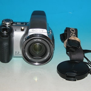 ソニー サイバーショット DSC-W570 16.1MP 5倍光学デジタルカメラ