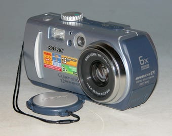 Reconditioned - Sony Cyber-shot DSC-P30 1.3MP Digital Camera #8235