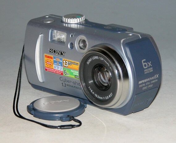 Reconditioned - Sony Cyber-shot DSC-P30 1.3MP Digital Camera #8235