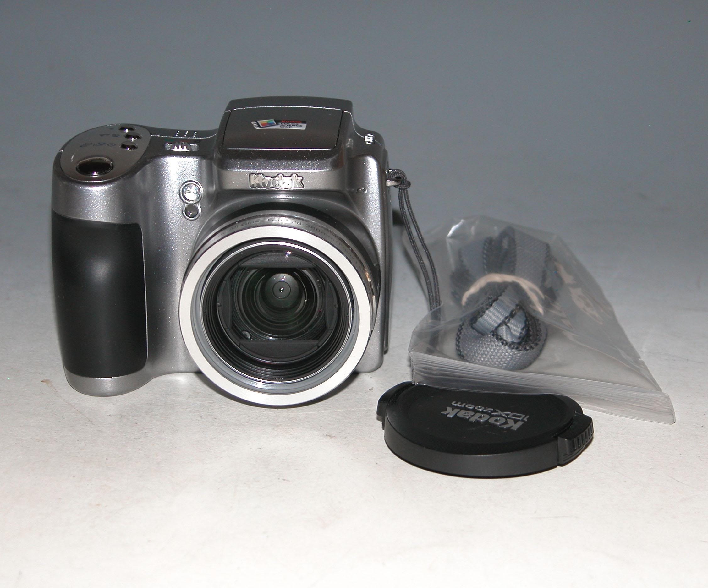 Kodak Easyshare Z740 5.0MP Digital Camera - Silver #6989
