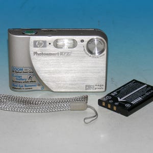 Reconditioned - HP Photosmart R727 6.2MP Digital Camera #7174X