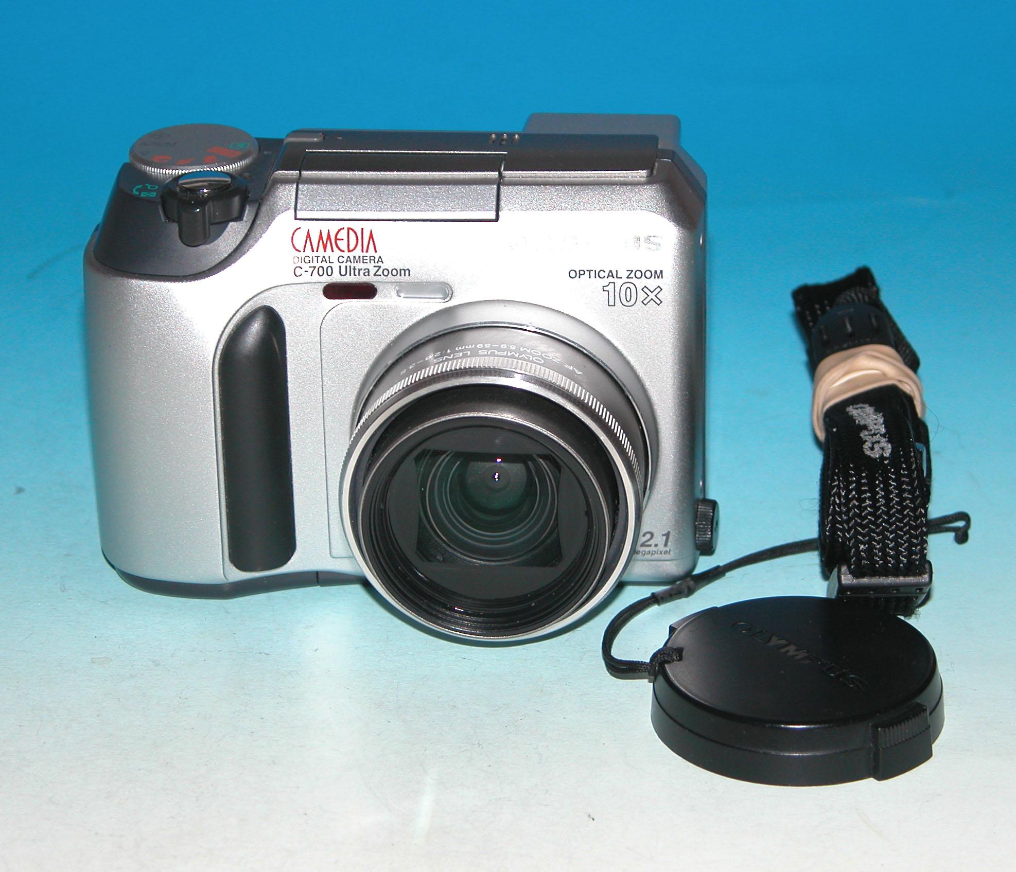 Olympus CAMEDIA C-700 Ultra Zoom 2.1MP Digital Camera - Silver