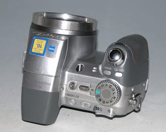 SONY Cyber-shot シルバー Amazon.co.jp: SONY Cyber-Shot(サイバーショット) W30 シルバー