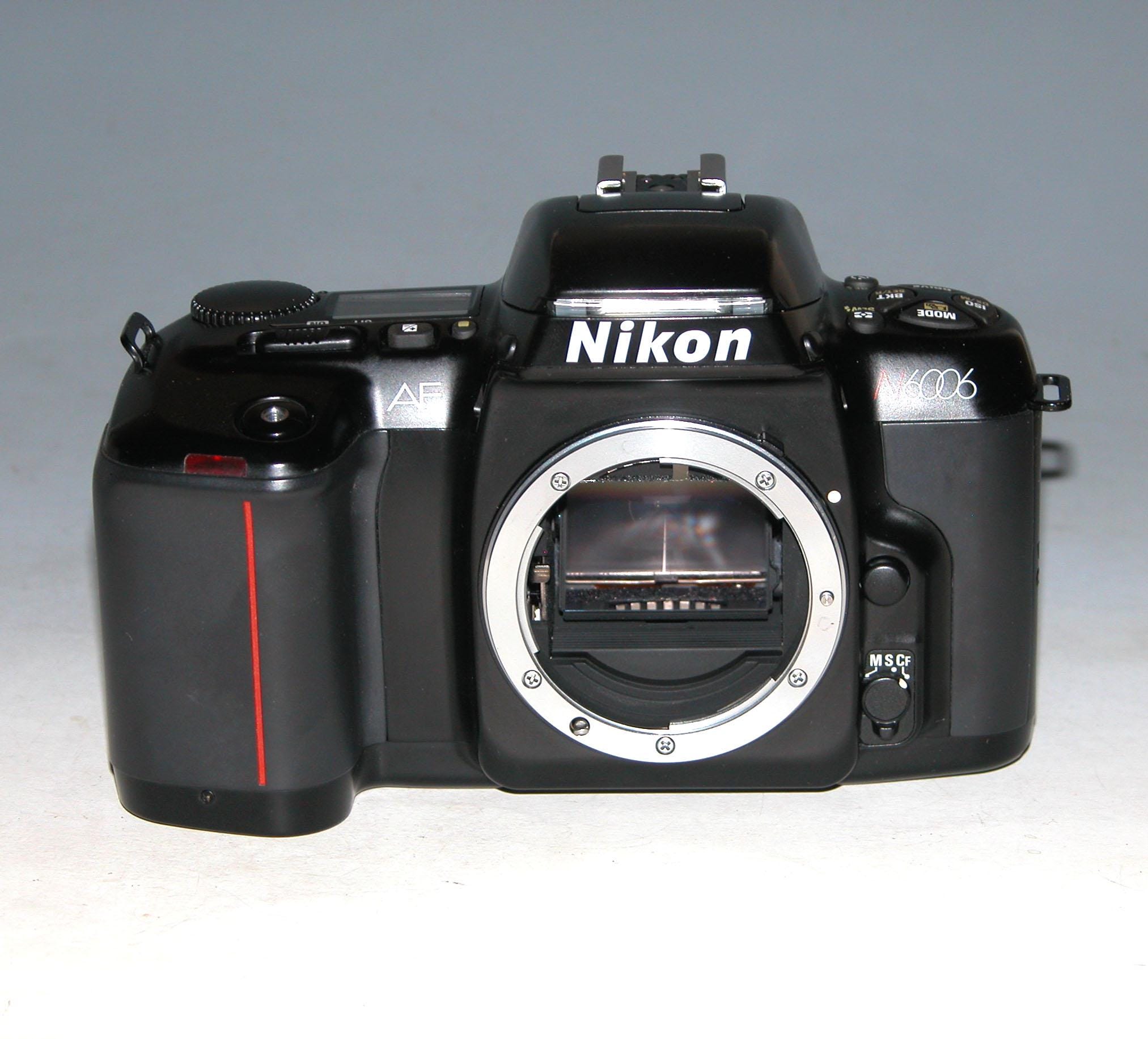 Nikon F-601 フィルムカメラ バッグ付 ニコン Nikon F-601 QUARTZ DATE フィルムカメラボディ - メルカリ