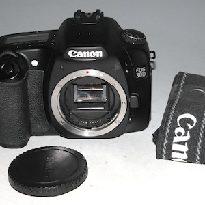 Canon EOS 30D 8.2MP Digital SLR Camera (Body Only) #4726