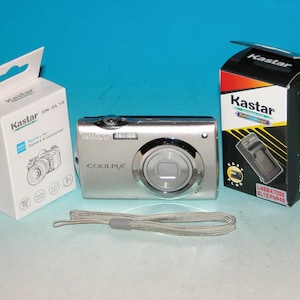 Nikon COOLPIX 2200 2.0MP デジタルカメラ - シルバー テスト済み