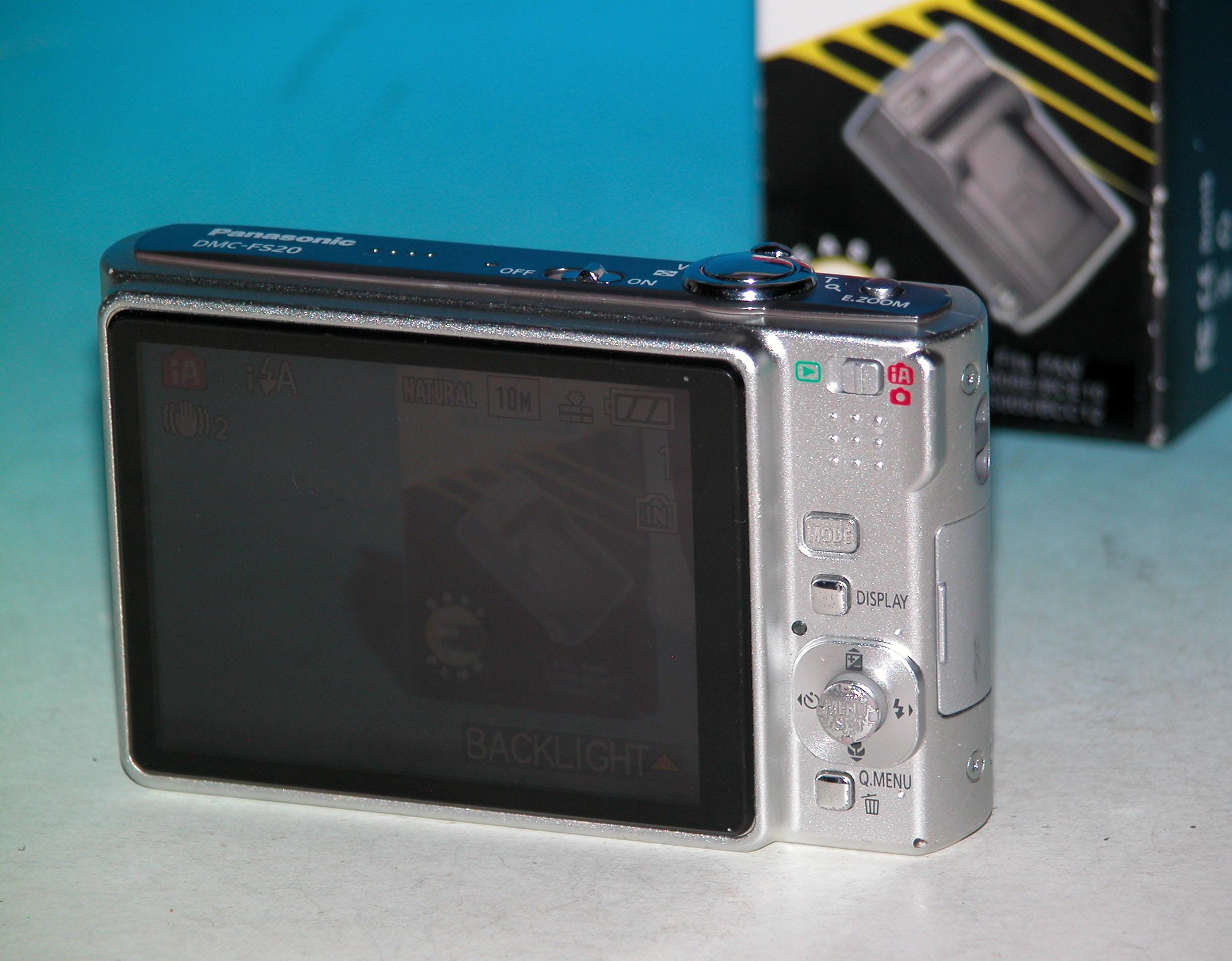 再生品 - パナソニック LUMIX DMC-FS20 10.1MP デジタルカメラ 