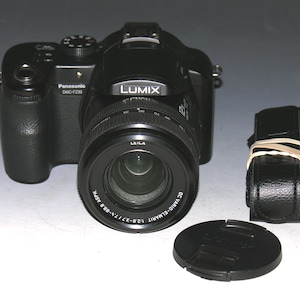 Panasonic Lumix DMC-FZ30 8MP Digital Camera #1157 - New Battery & Charger
