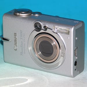 Canon PowerShot Digital ELPH S500 5.0MP Digital Camera #9781
