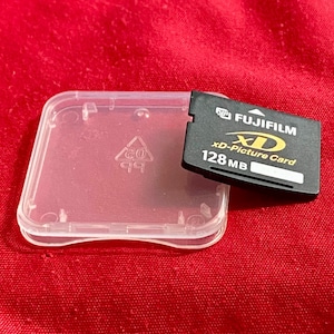 富士フイルム xD-ピクチャーカード 128 MB (旧型オリンパスまたは富士フイルムカメラ用)