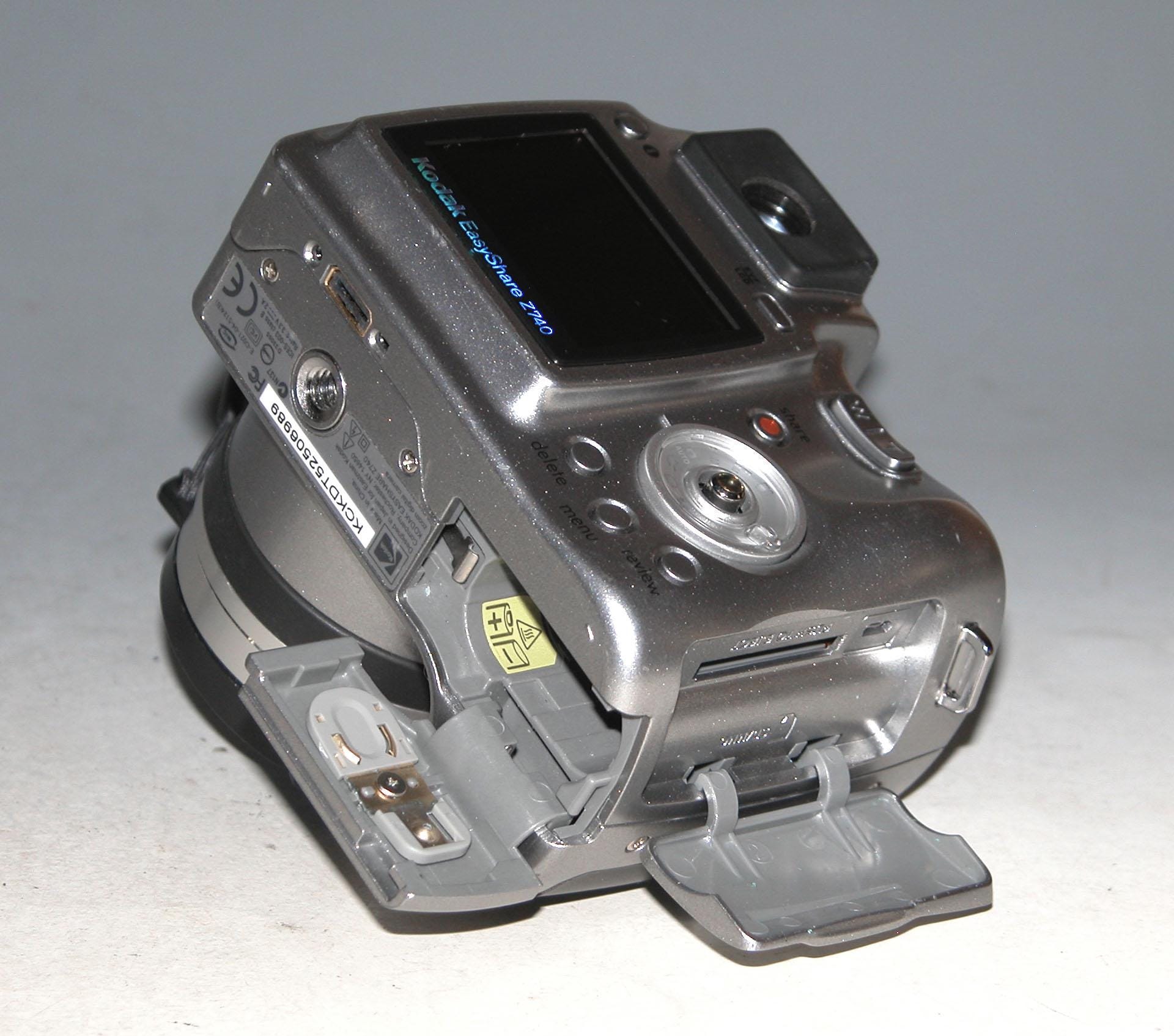 #3024 EasyShare Z740 Kodak 美品 単三 3024 EasyShare Z740 Kodak 美品 単三 - メルカリ