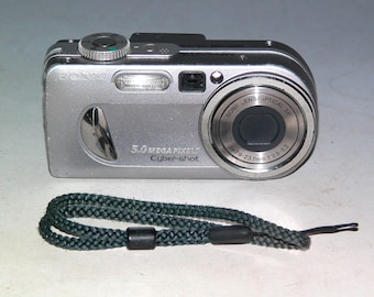 Sony Cyber-Shot DSC-T5 : appareil photo numérique vintage